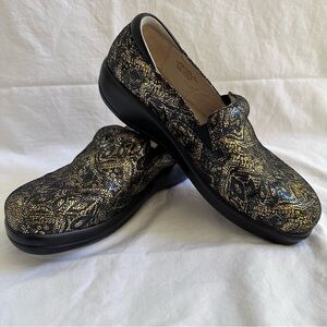 Alegria Keli Professional Black & Gold Slip on Clogs
